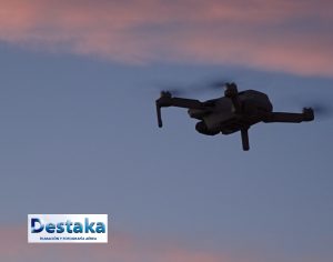Dron DestaKa